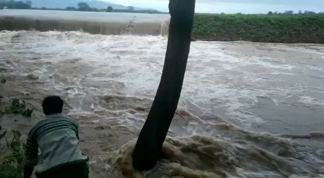 Water levels in Kopili river at Kampur in Nagaon District rises to 61.74 metres 1.24 metres above the danger level. The Brahmaputra river at Neamatighat in Jorhat rises to  85.41 metres, 0.37 metres above the danger level. According to ASDMA, 271,655 people are now affected by flooding in 11 districts, with over 215,000 of them in Goalpara and more than 22,000 in Nalbari. As of now, 57 relief camps have been set up, housing 16,720 people.