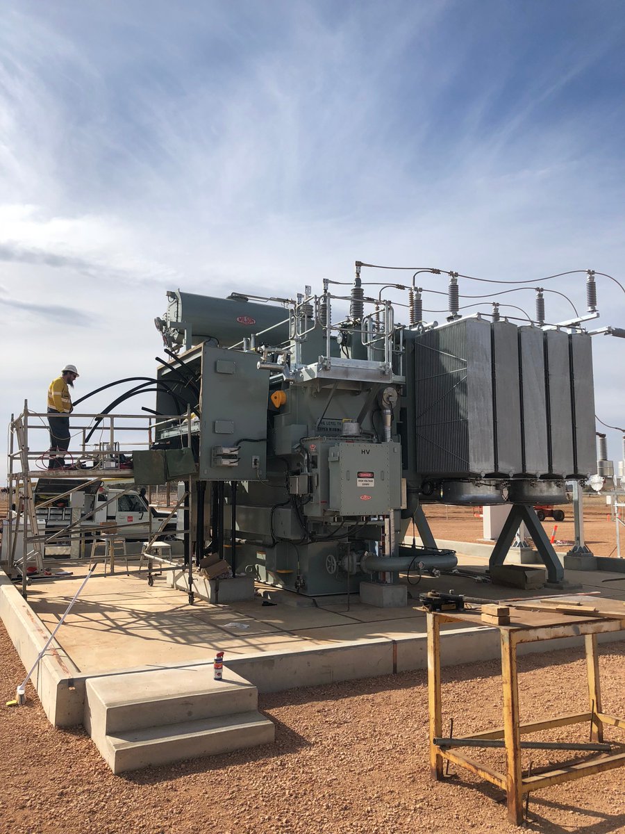 Delivery and installation works at the collector substation.