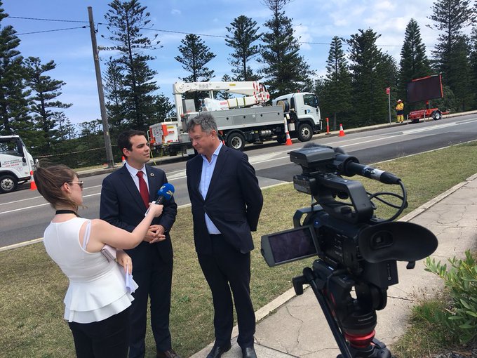 Ausgrid crews begin switching streetlights to LEDs. Ausgrid Chief Operating Officer Trevor Armstrong and Newcastle Deputy Lord Mayor Declan Clausen were on site to mark the kick off.