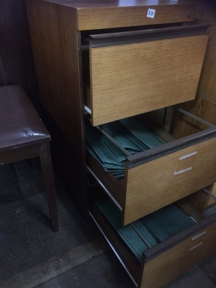 Getting ready for the holidays #3: store your stuff