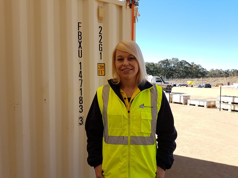 peak jobs during construction phase. The photograph is of Danielle who has nabbed a job with a cable-laying company. Soon, she'll have tickets to do work on site.