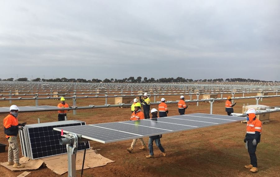 Module installation commences.