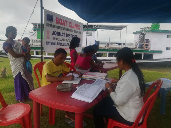 Average staff size in a Boat Clinic. - two medical officers, three nurses, one pharmacist, one laboratory technician, three community workers and four boat crew. The Boat Clinic is also equipped with OPD, mini laboratory and pharmacies.