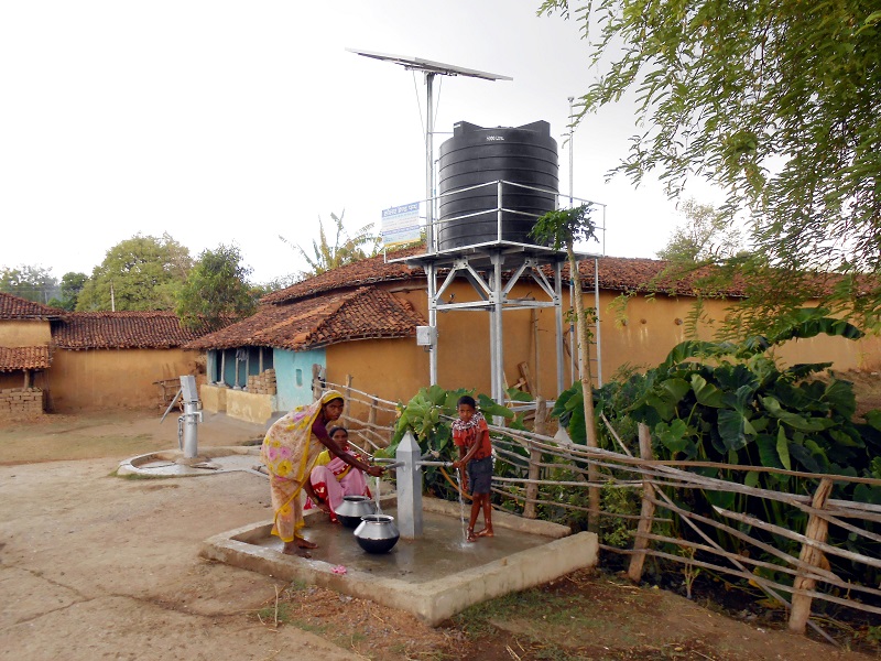 Number of people on an average that the system can provide water to.