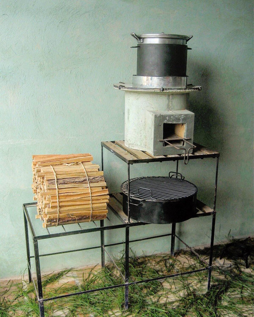 reduction in carbon emissions and 86% reduction in particulate matter achieved by the Ecocina rocket stove over traditional stoves. Aprovecho Research Center has verified that the Ecocina is one of the most efficient “rocket stoves” in the world.