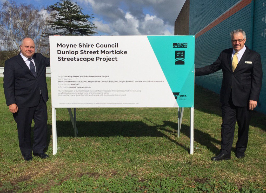 Investment in Stage 2 of the Mortlake Streetscape Project announced by the State Treasurer Tim Pallas MP. The upgrade will include new and upgraded pathways, improved pedestrian access between key areas, and improvements to for better traffic safety. [Announcement date: 19-May-2016]