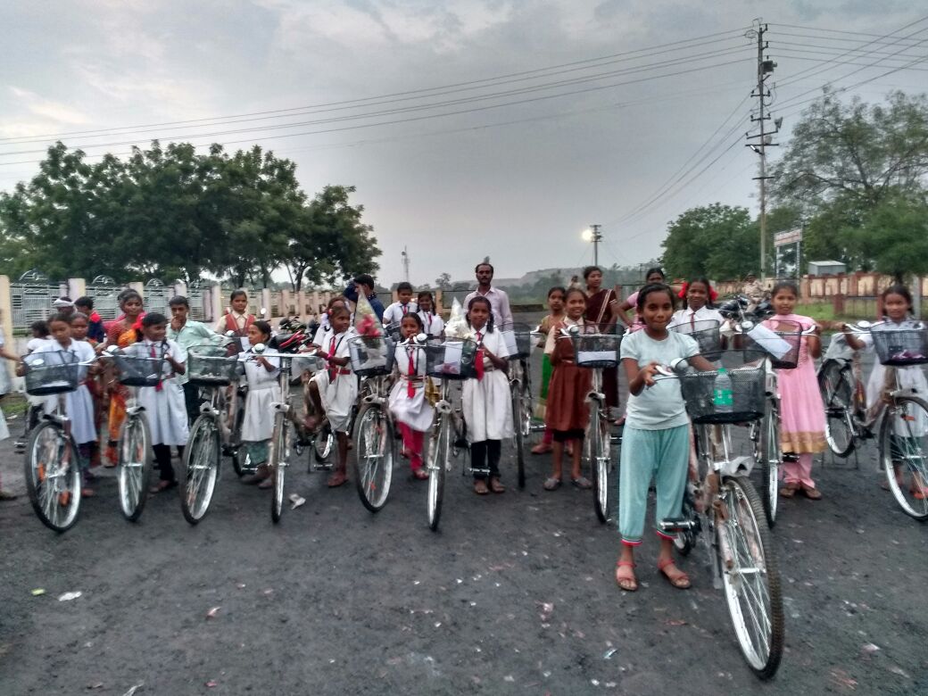 bicycles were distributed to school girls in Chandrapur on 01 Sep 2016.