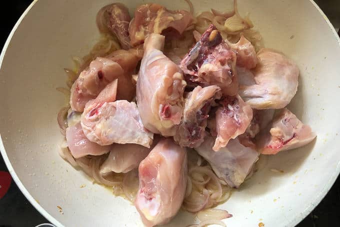 Add chicken and fry on high heat for 3-4 minutes.