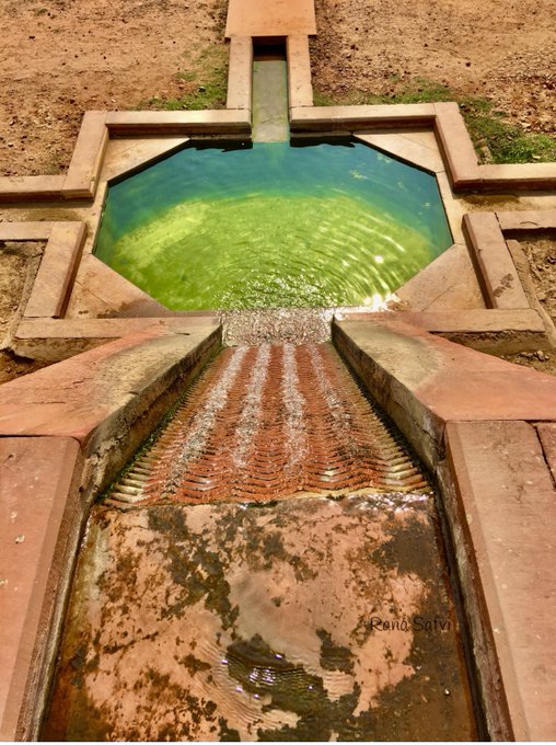 Time taken to complete the construction of the tomb. Mir Ghiyas died before it was finished and it was left to his son to complete the construction. Mir Ghiyas had by then established the principle of 'Charbagh' or paradiasical tombs - a plan in which the tomb is placed squarely in centre of the char bagh (quadrilateral garden layout based on the 4 gardens of Paradise) mentioned in the Quran.